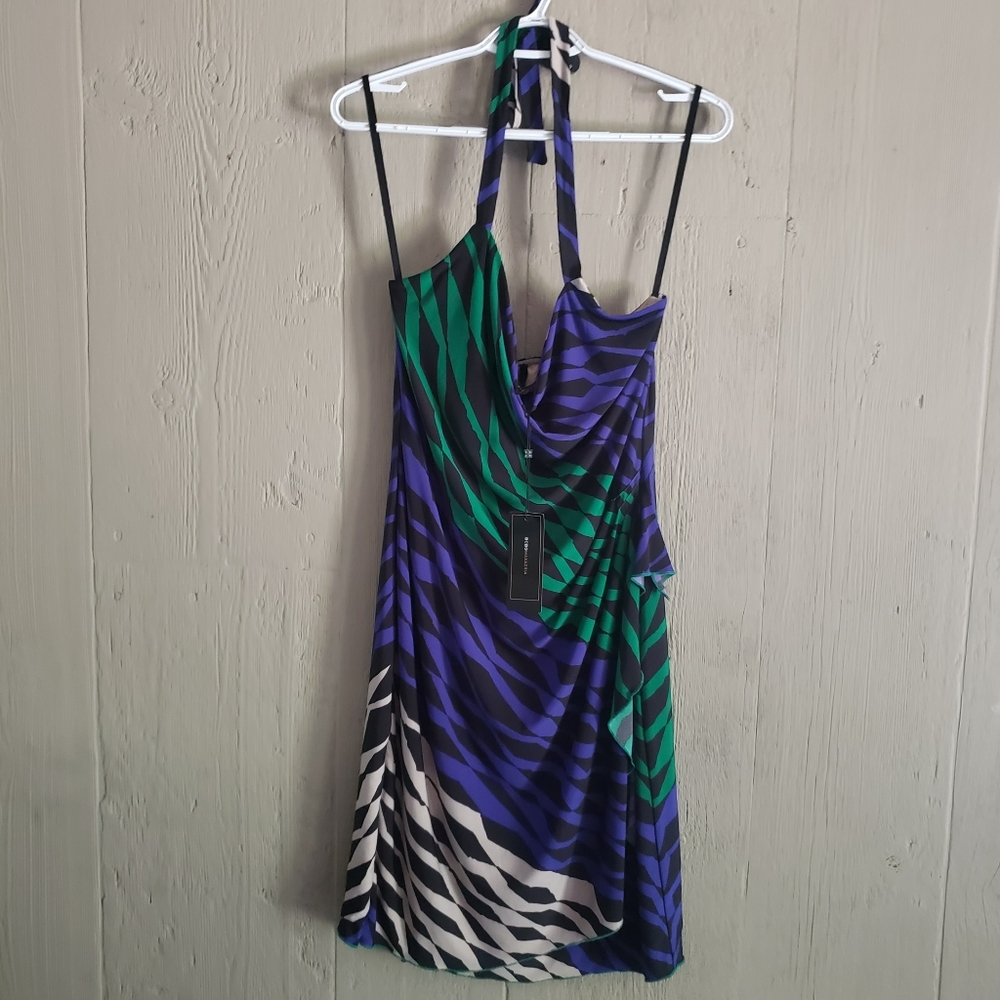 BCBG Maxazria Evergrenco Printed Dress Size Medium NWT